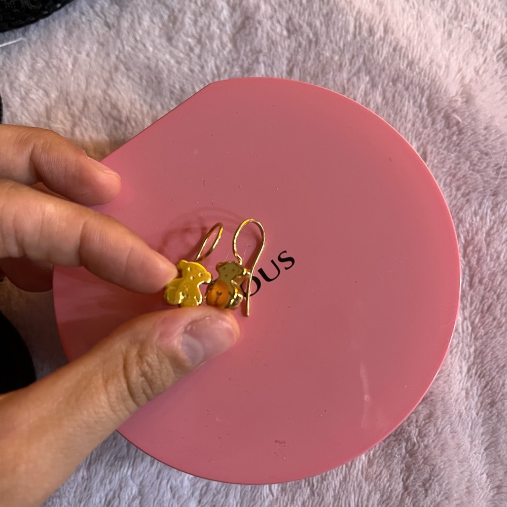 Tous earrings 18k yellow gold used once